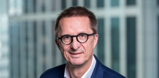 “Die meisten Banken sind heute zu Vermittlern von Chancen und Risiken geworden” – Oliver Behrens im Interview